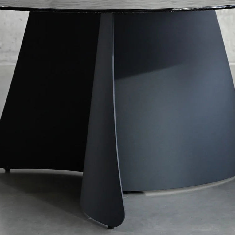Orca Dining Table Round Black