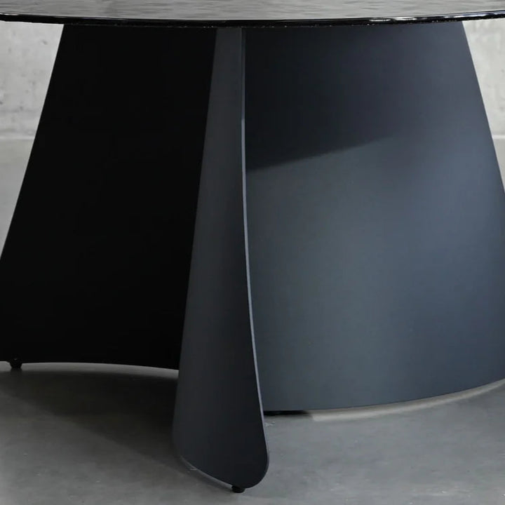 Orca Dining Table Round Black