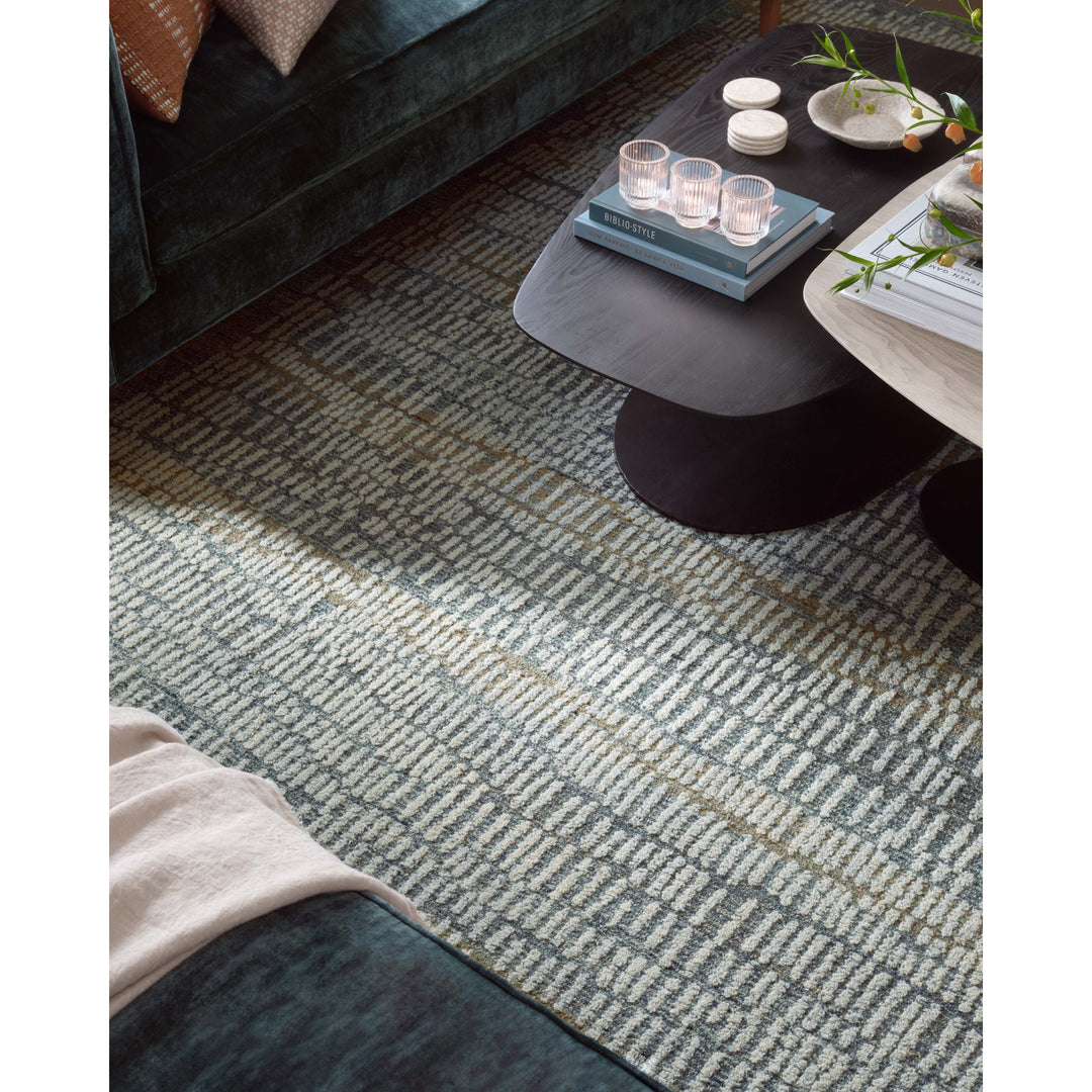 Loloi Elias Ocean / Oatmeal 5'-0" x 7'-6" Accent Rug