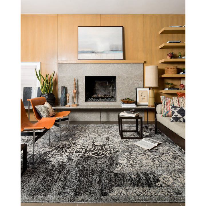 Loloi Emory Black / Ivory 5'-3" x 7'-7" Area Rug