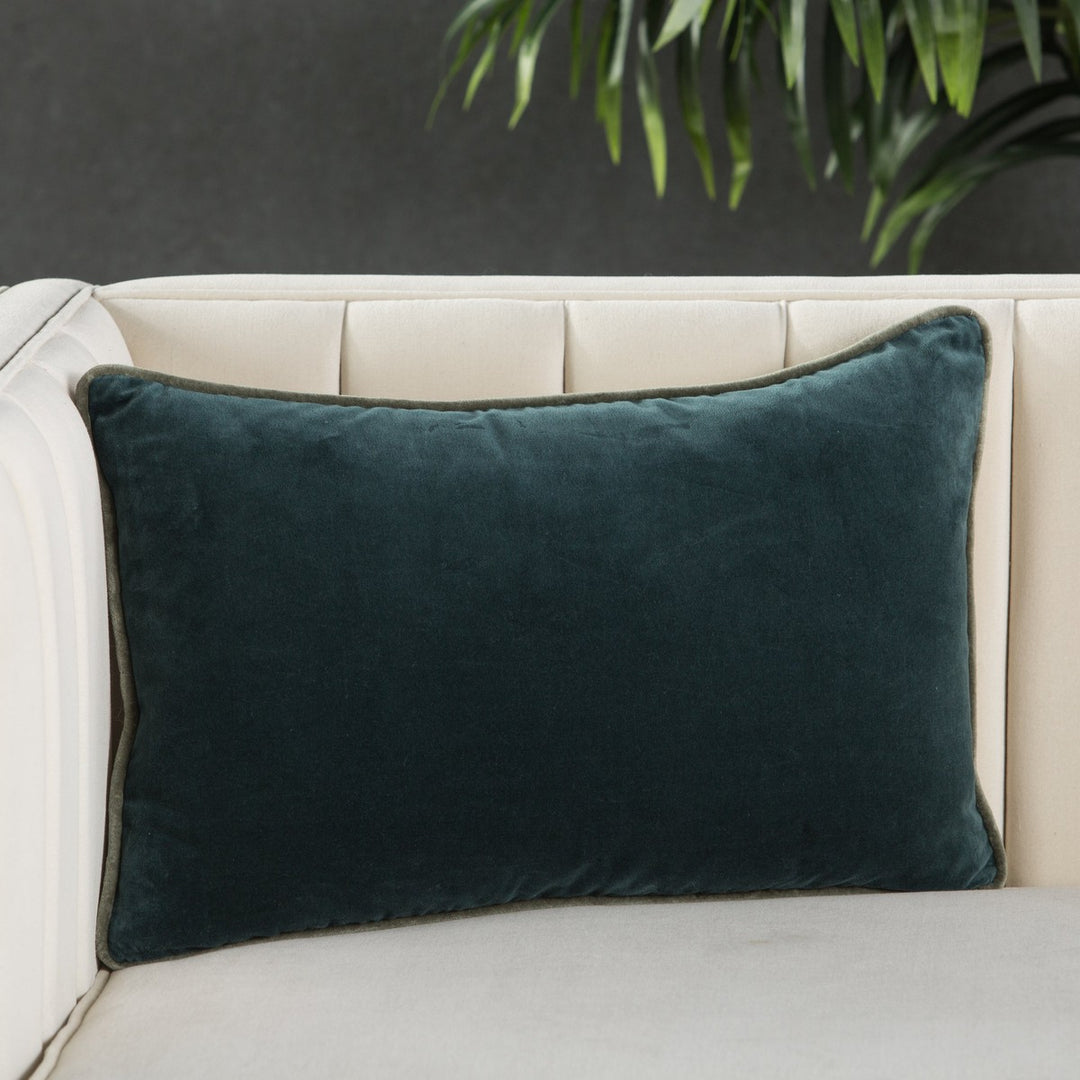 Jaipur Living Lyla Solid Teal/ Cream Down Pillow (13"X21" Lumbar)