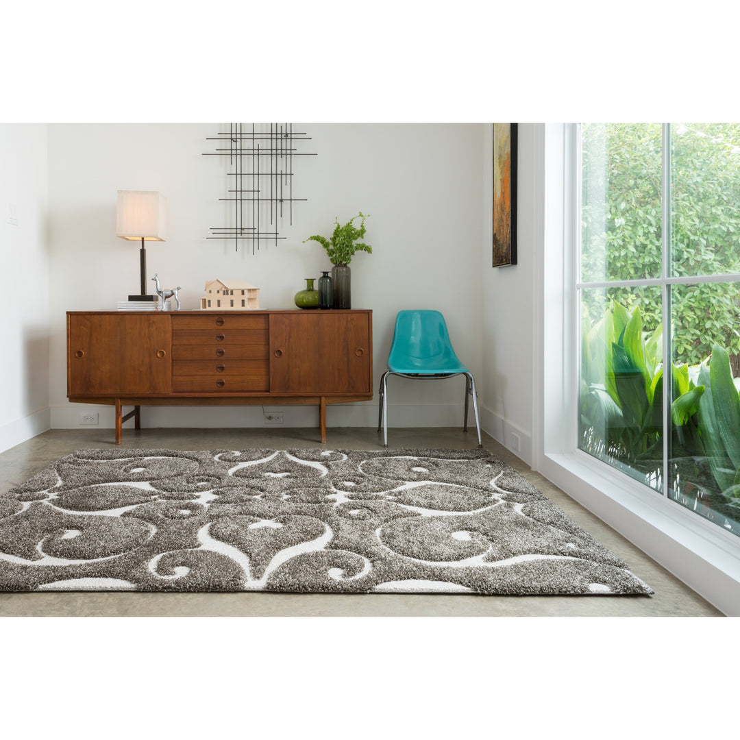 Loloi Enchant Smoke 5'-3" x 7'-7" Area Rug