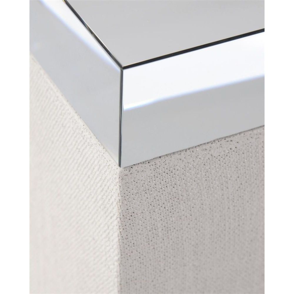 Pedestals Belo Pedestal - White