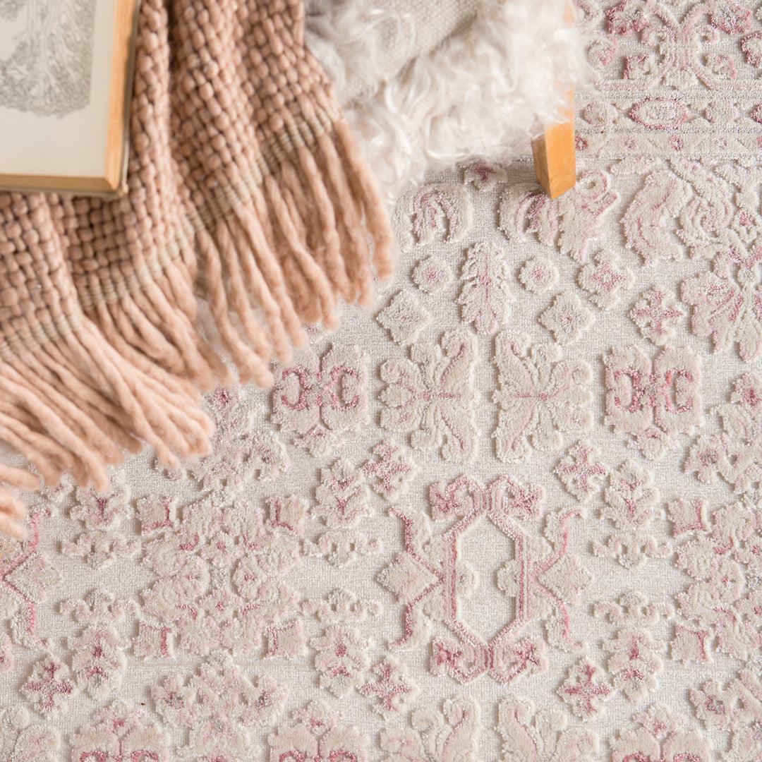 Jaipur Living Regal Damask Ivory/ Pink Area Rug (8'10"X11'9")