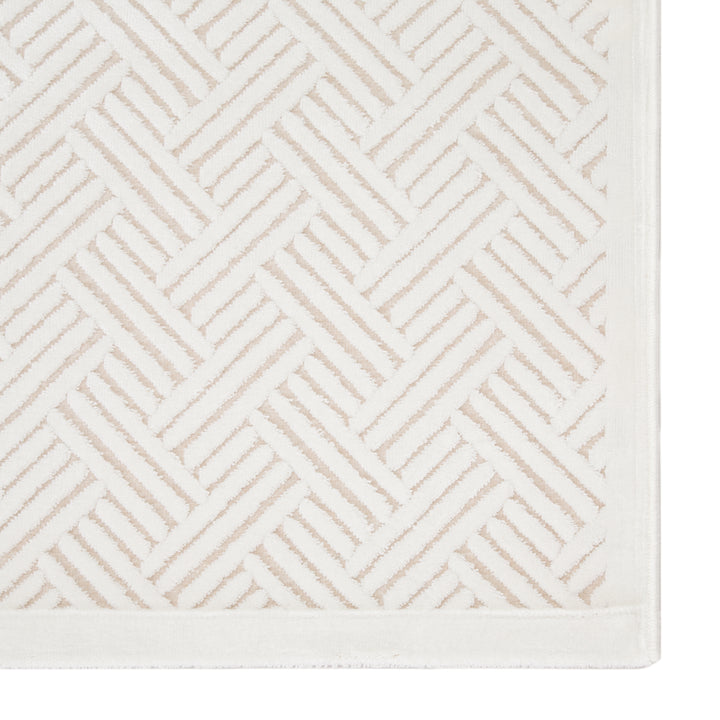 Jaipur Living Thatch Geometric White Area Rug (5'X7'6")