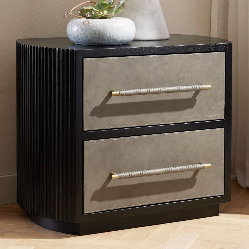 Nightstands Liliana Side Table - Black