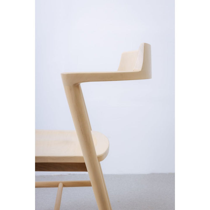 Elbow Z Dining Chair