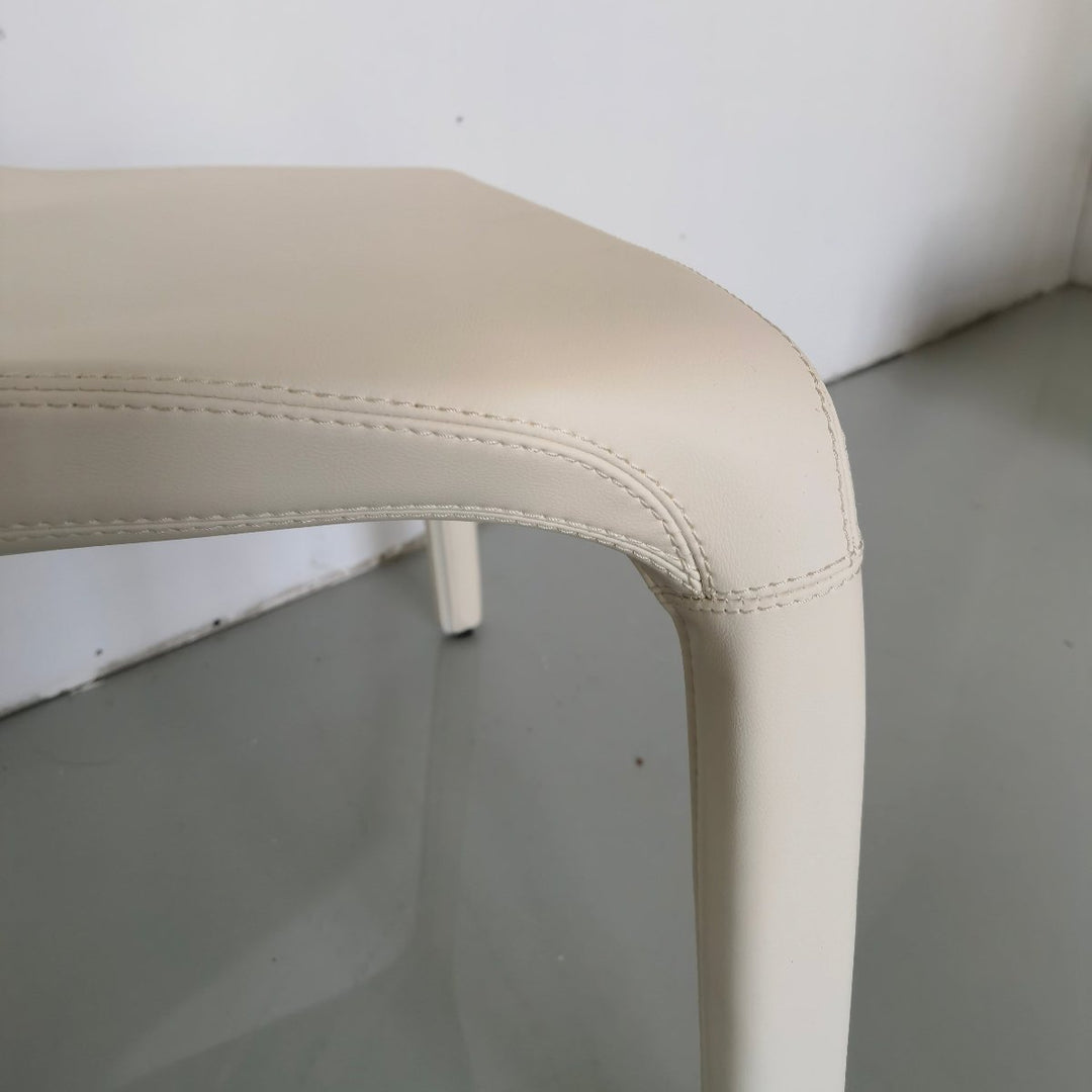 Mantra Side Chair