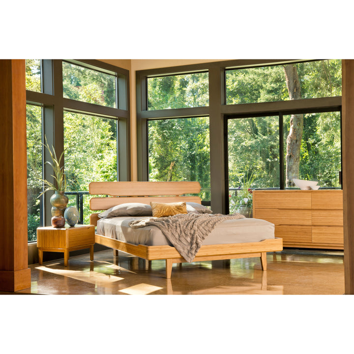 Currant Queen Platform Bed - Caramelized