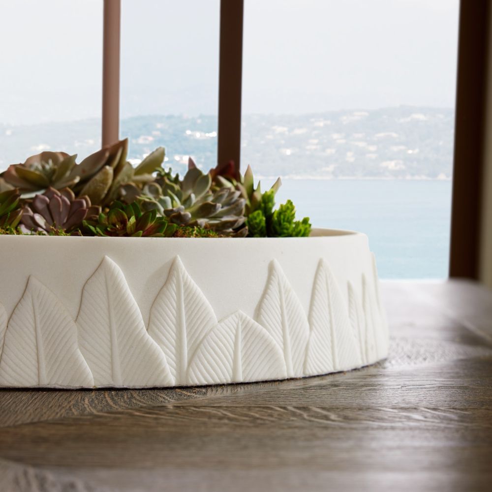 Decorative Objects Aristocratic Centerpiece - White