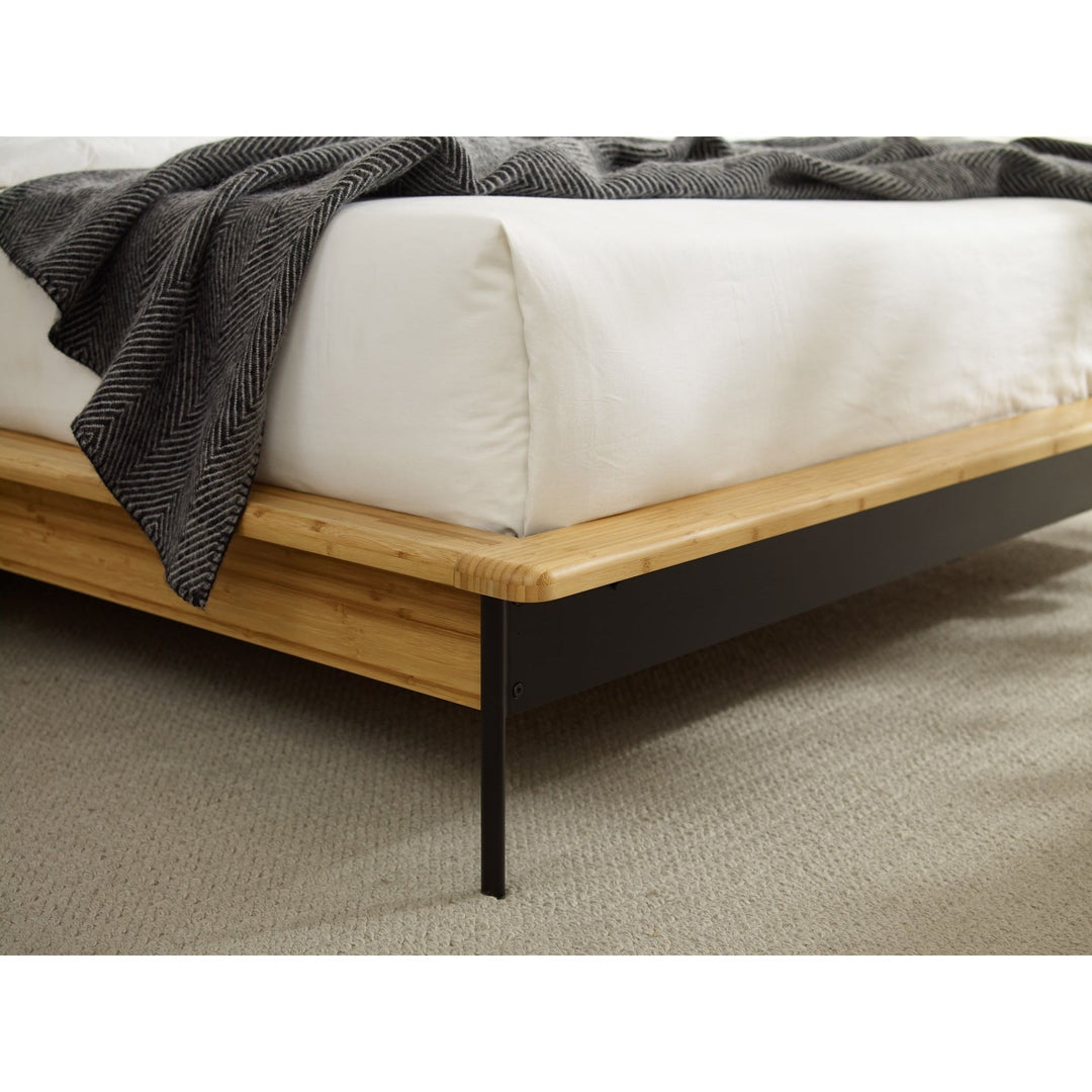 Santa Cruz Queen Platform Bed with Fabric - Wheat