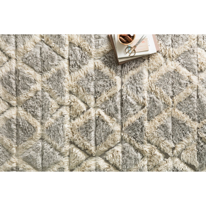 Loloi Hygge Smoke / Taupe 4'-0" x 6'-0" Accent Rug