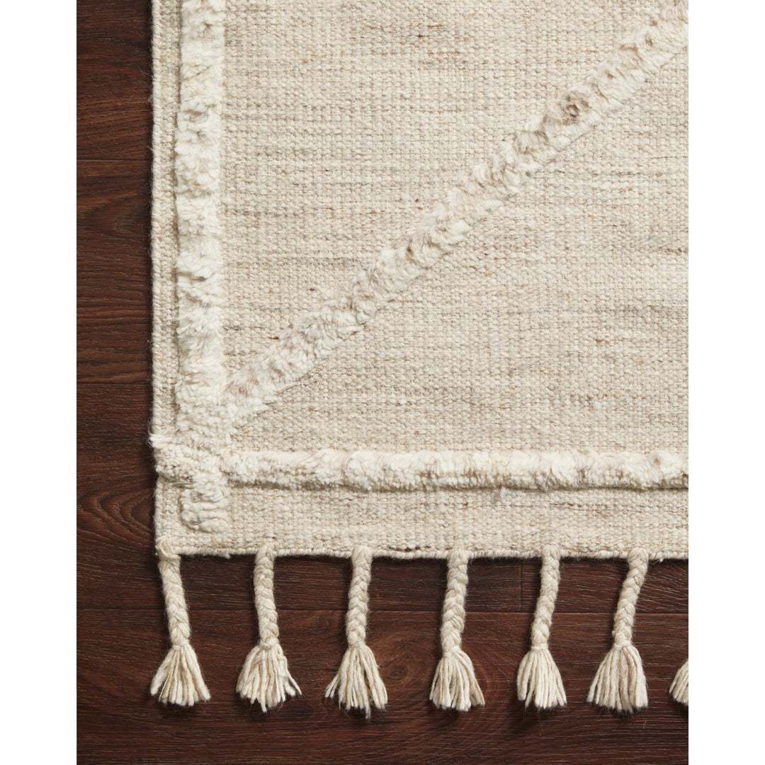 Loloi Iman Beige / Ivory 4'-0" x 6'-0" Accent Rug