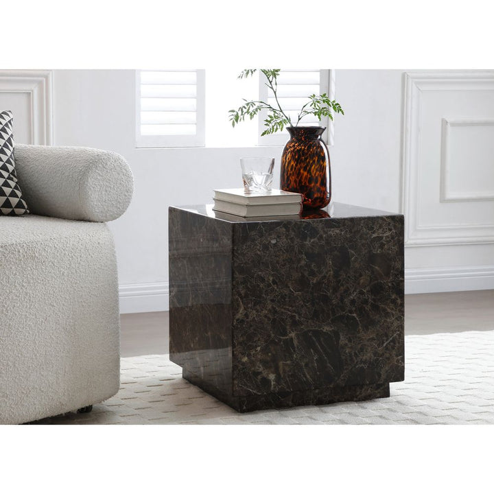 Side Tables Iris Side Table
