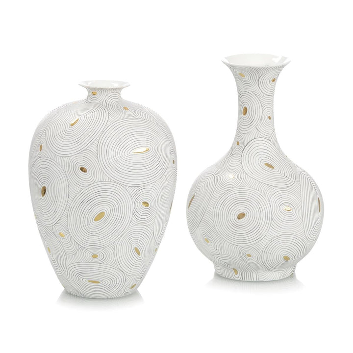 Ivory Porcelain Vase With Gold Ii