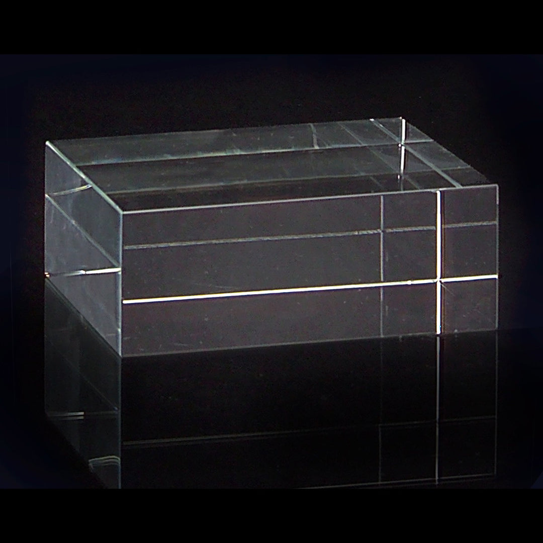 Exquisite Glass Display Stand - Clear