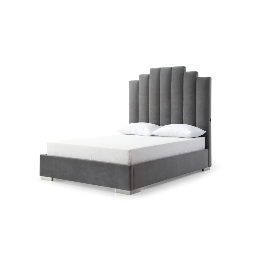 Jordan Queen Bed-Whiteline Modern Living-WHITELINE-BQ1688F-GRY-BedsGrey-1-France and Son