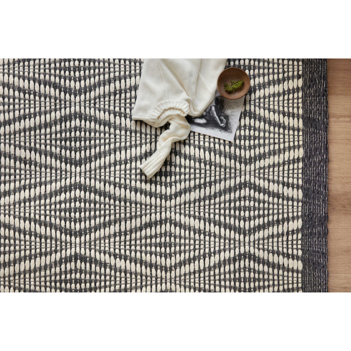 Loloi Kenzie Ivory / Charcoal 3'-6" x 5'-6" Accent Rug