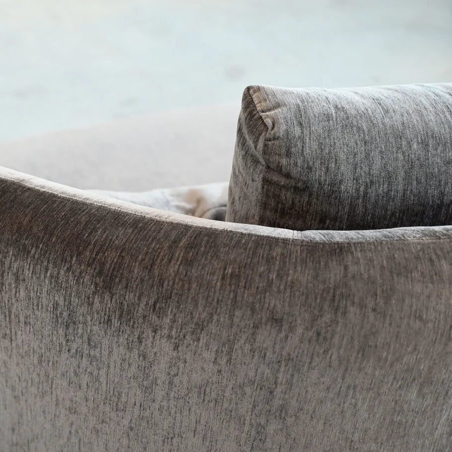 Lounge Chairs Voltaire Lounge Chair