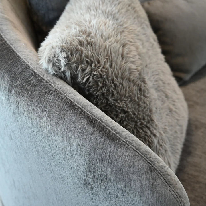 Voltaire Lounge Chair