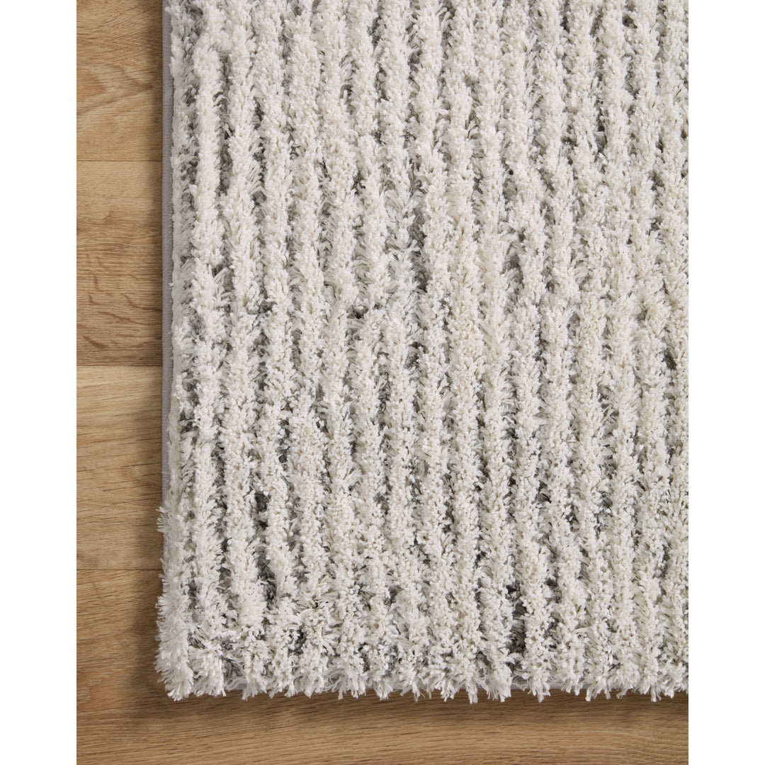 Loloi Levitt Shag Ivory / Grey 5'-3" x 7'-6" Area Rug