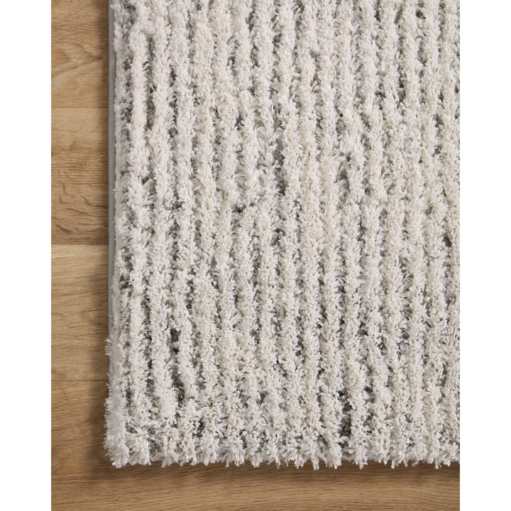 Loloi Levitt Shag Ivory / Grey 5'-3" x 7'-6" Area Rug