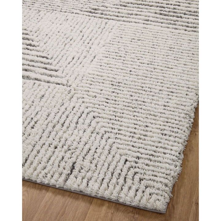 Loloi Levitt Shag Ivory / Grey 2'-7" x 12'-0" Runner Rug