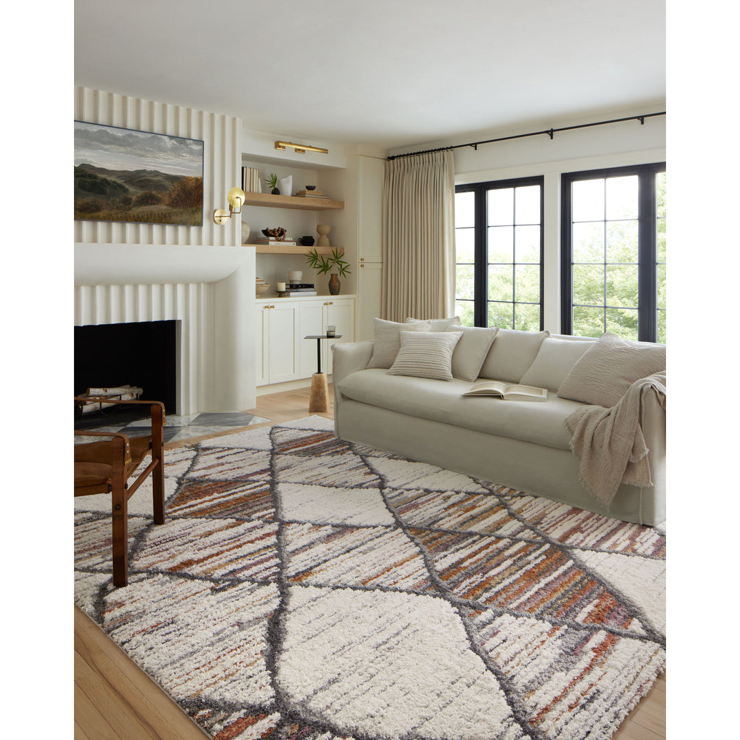 Loloi Levitt Shag Ivory / Fiesta 4'-0" x 6'-0" Accent Rug