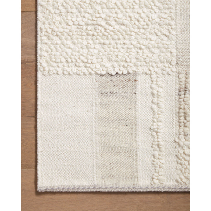 Loloi Manfred Ivory / Pebble 18" x 18"Sample Rug