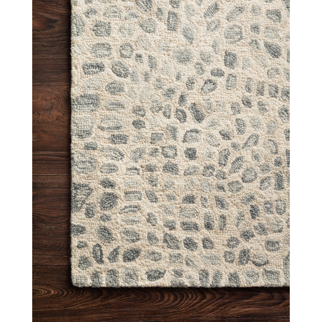 Loloi Masai Silver Grey / Ivory 3'-6" x 5'-6" Accent Rug