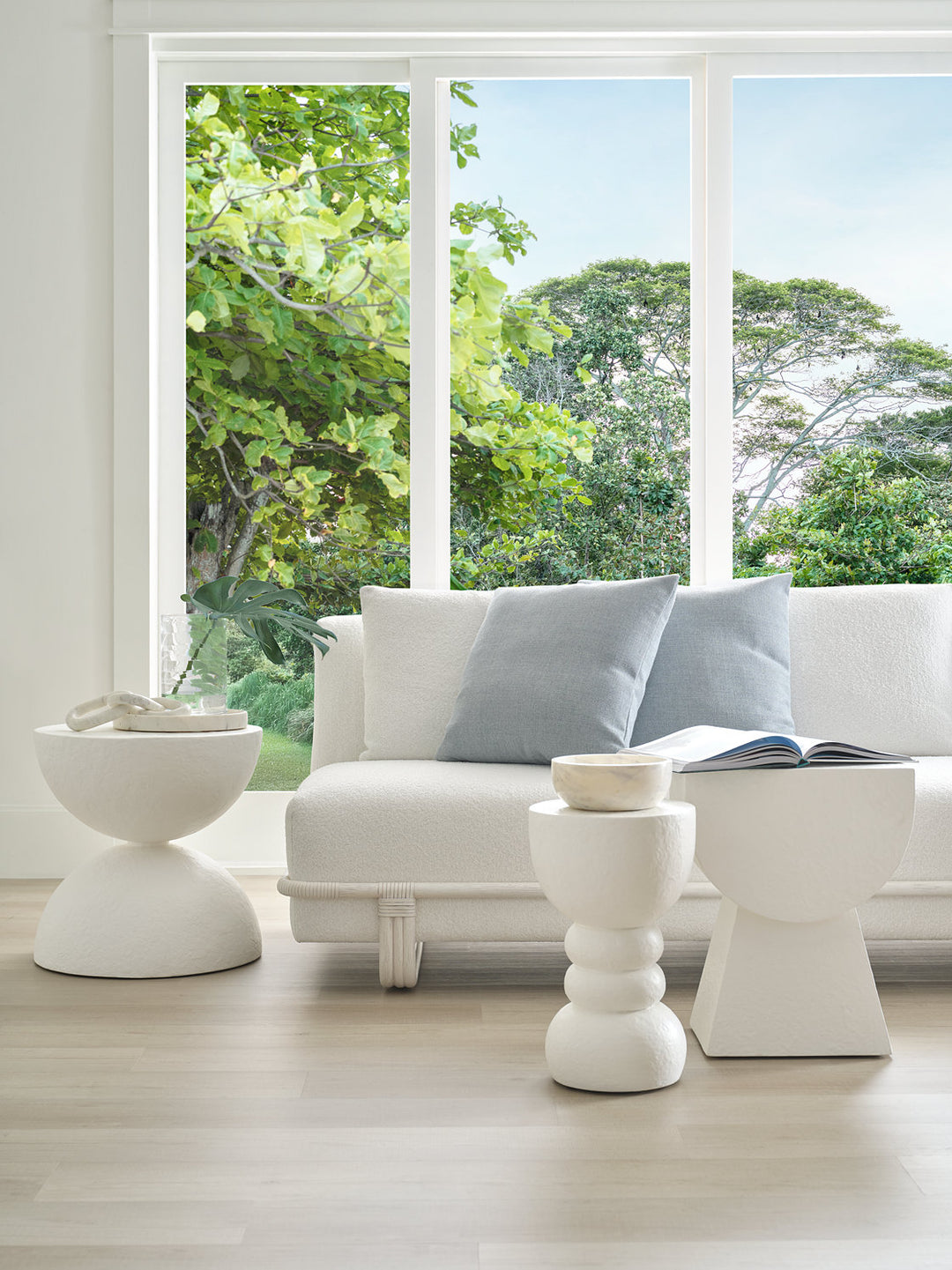 Aman Spot Table