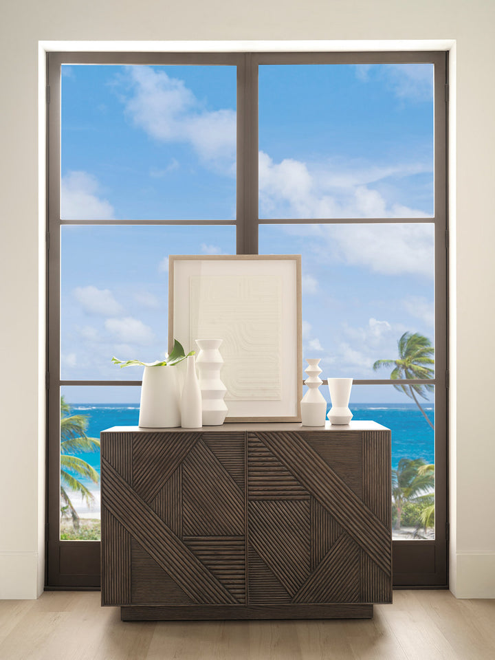 Riviera Chest