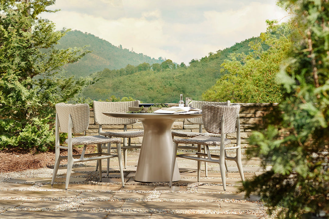 Spin Outdoor Dining Table