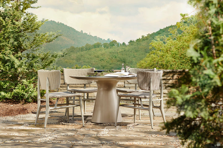 Spin Outdoor Dining Table