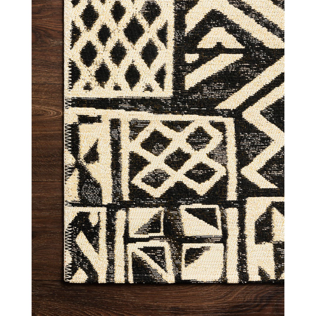 Loloi Mika Ivory / Black 2'-5" x 7'-8" Runner Rug