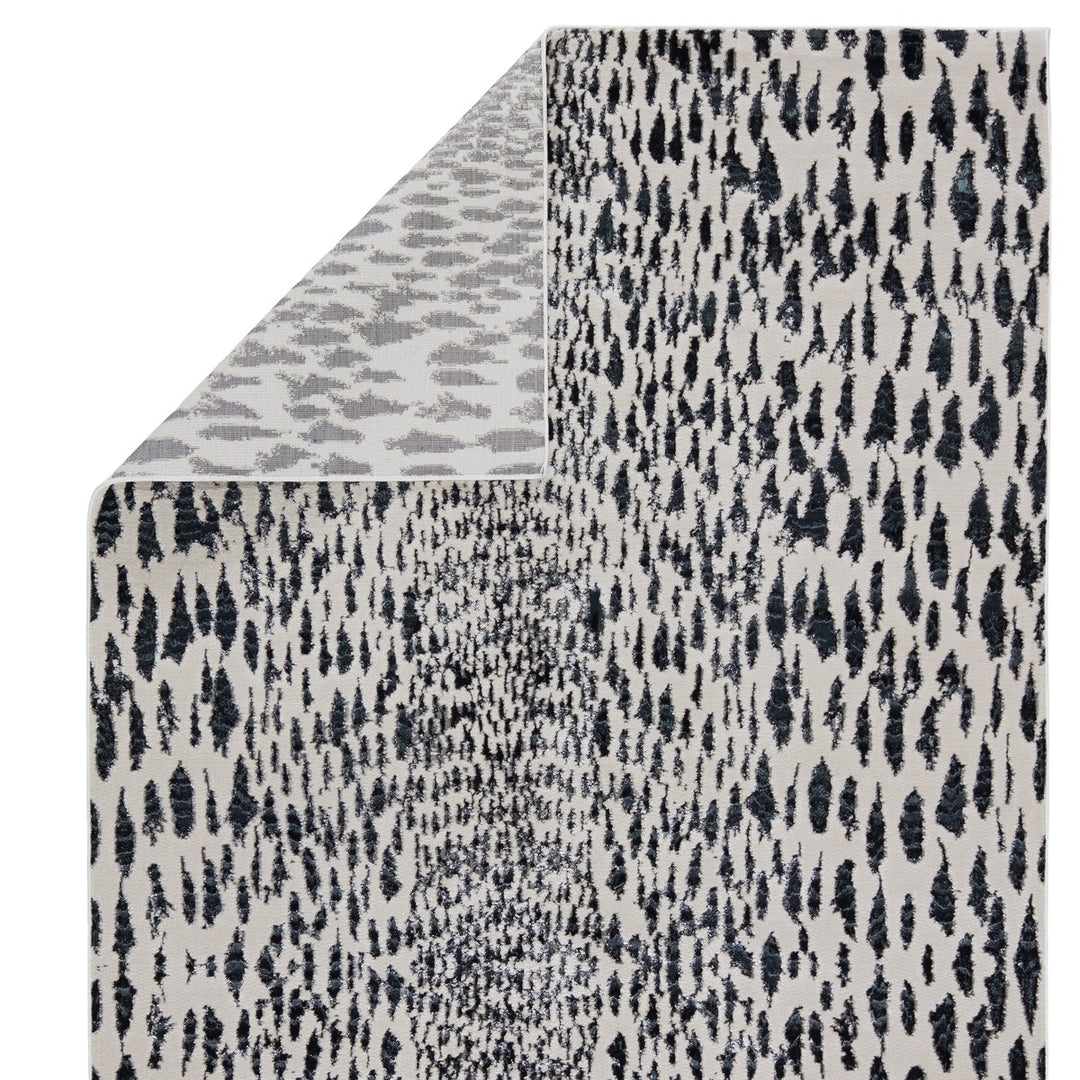 Nikki Chu by Jaipur Living Kimball Animal Pattern Dark Blue/ Ivory Area Rug (6'7"X9'6")