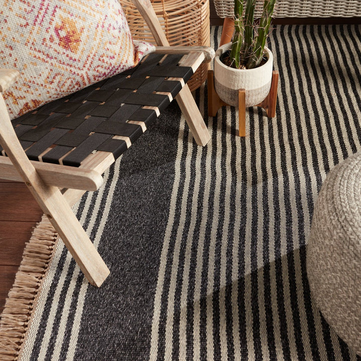 Vibe by Jaipur Living Strand Indoor/ Outdoor Striped Dark Gray/ Beige Area Rug (7'6"X9'6")