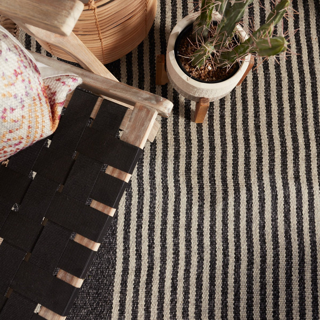 Vibe by Jaipur Living Strand Indoor/ Outdoor Striped Dark Gray/ Beige Area Rug (7'6"X9'6")