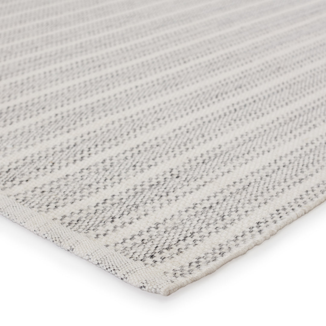 Jaipur Living Elis Indoor/ Outdoor Striped Light Gray/ Ivory Area Rug (2'X3')