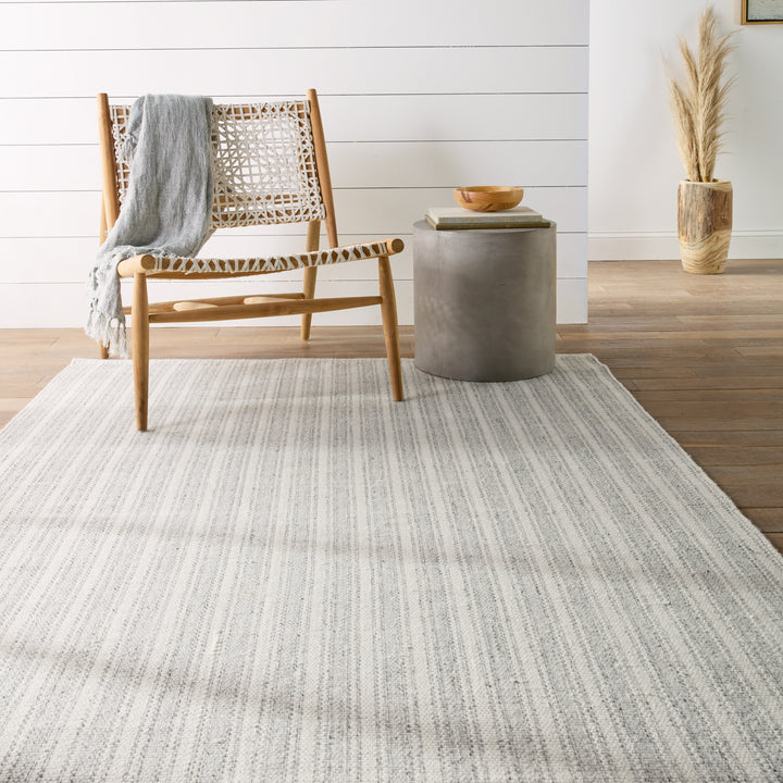 Jaipur Living Elis Indoor/ Outdoor Striped Light Gray/ Ivory Area Rug (2'X3')