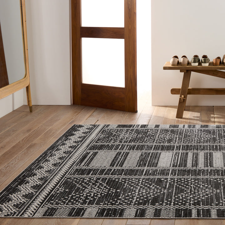 Vibe by Jaipur Living Mateo Tribal Black/ Light Gray Area Rug (9'X12')