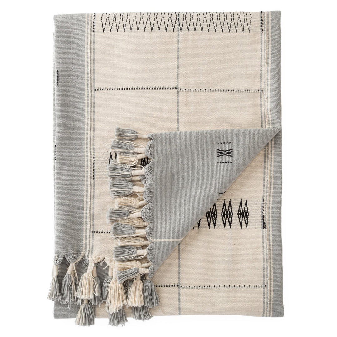 Jaipur Living Sekrenyi Hand-Loomed Tribal Cream/ Gray Throw