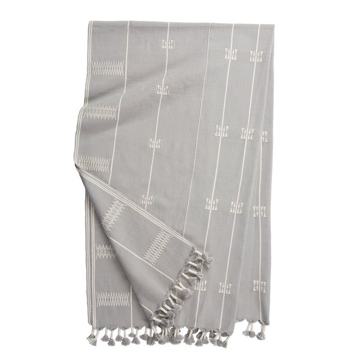 Jaipur Living Lunjgiu Tribal Light Gray/ Cream Throw (42"X72")