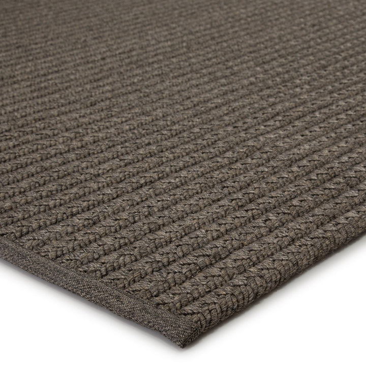 Jaipur Living Iver Indoor/ Outdoor Solid Gray/ Taupe Area Rug (8'10"X11'9")