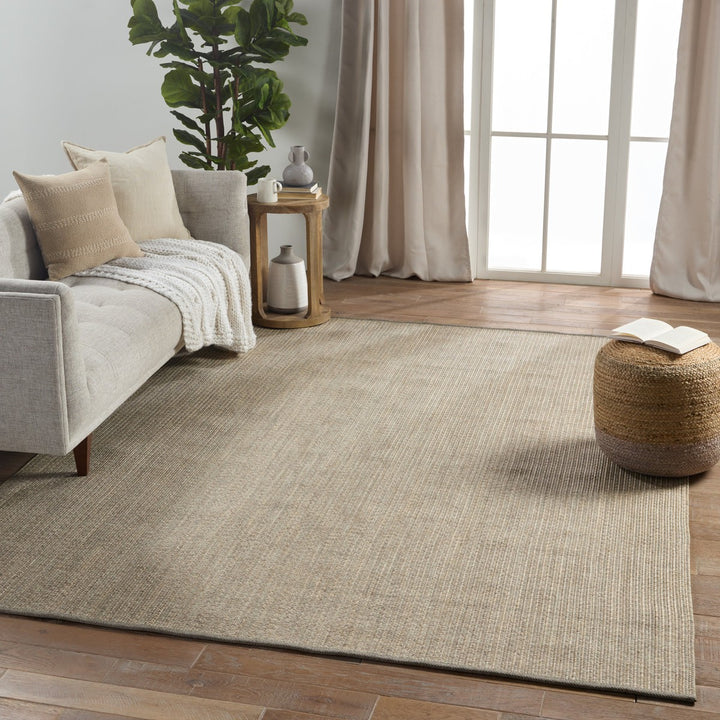 Jaipur Living Sven Indoor/ Outdoor Solid Taupe/ Cream Area Rug (7'6"X9'6")