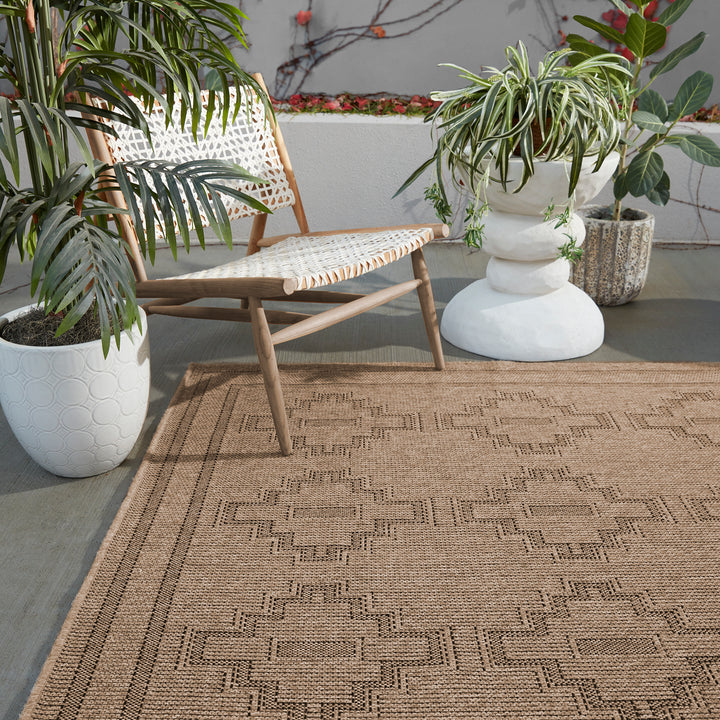 Vibe by Jaipur Living Adrar Indoor/Outdoor Tribal Brown/ Black Area Rug (2'X3')