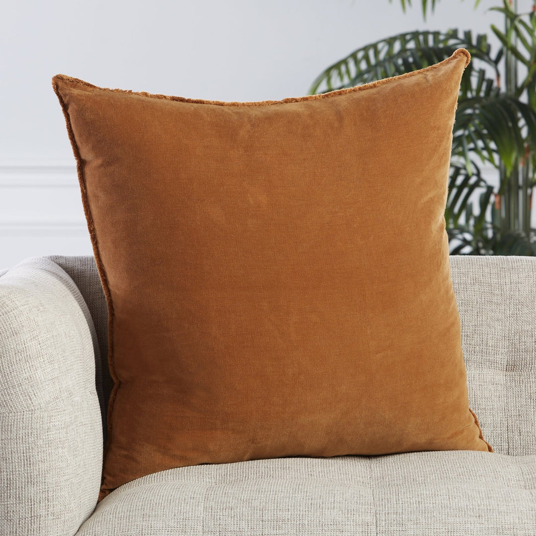 Jaipur Living Sunbury Solid Brown Pillow Cover (26" Square)