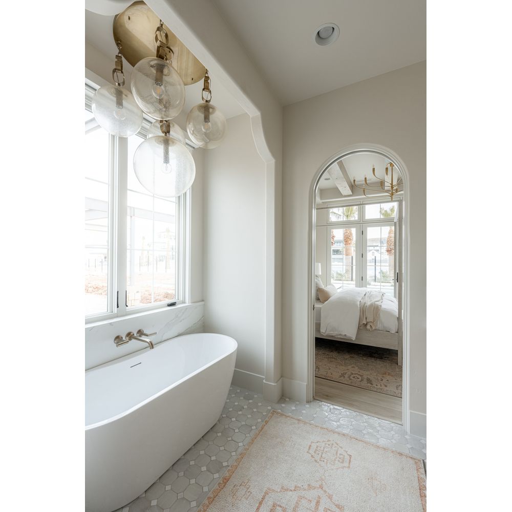 Chandeliers Nessa Chandelier - Vintage Brass 5 Lights