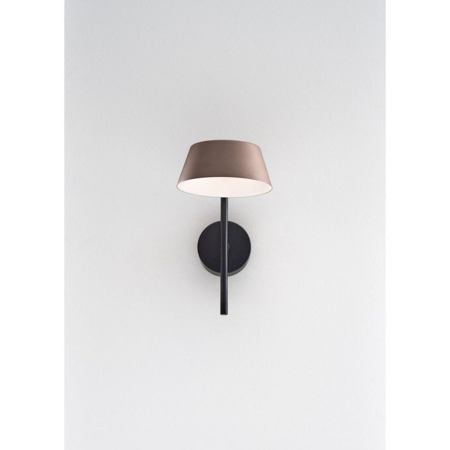Wall Lighting OLO XL Wall Arm Single Lamp - Black / Cocoa - Metal, Aluminum, Pp