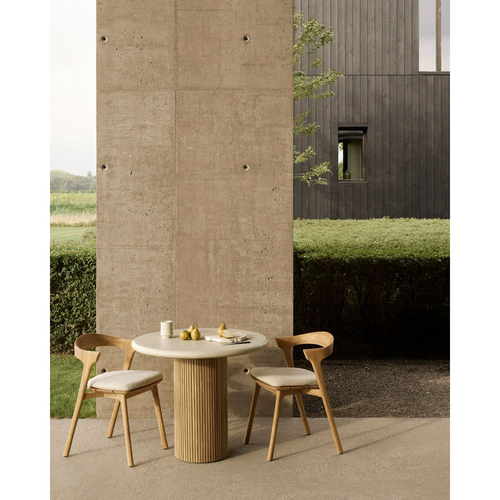 Roller Max Outdoor Dining Table - lifestyle